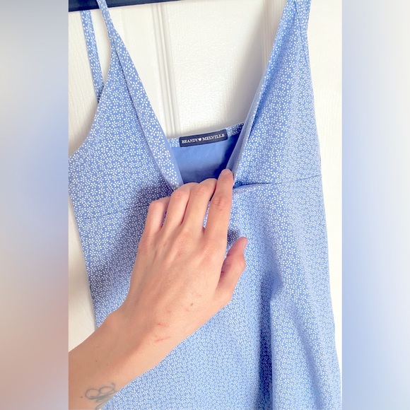 Brandy Melville Womens Blue and White Floral Mini Dress Small NWOT - Picture 4 of 6